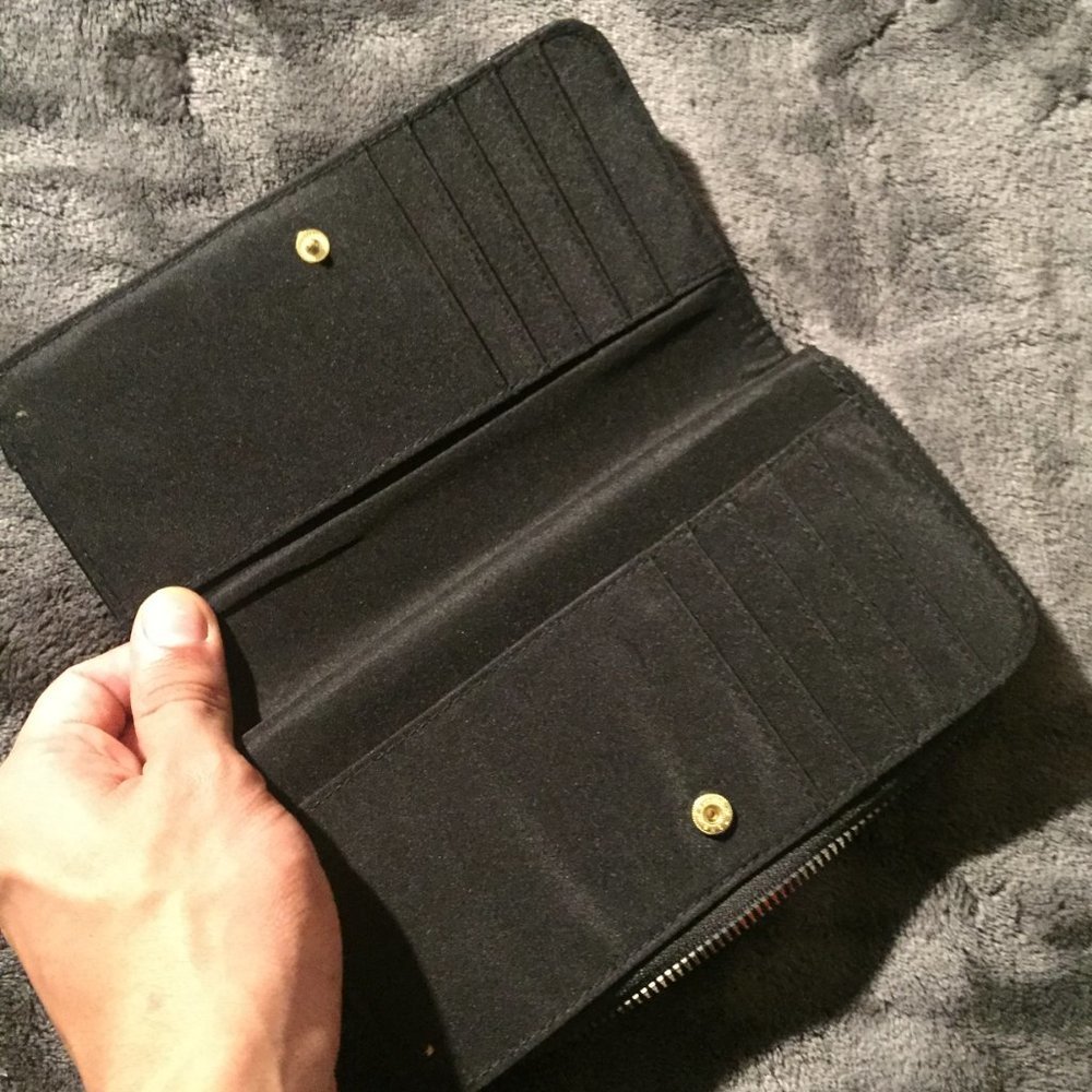 Black Wallet Bag - Picture 10 of 10